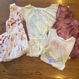 LOT Girls 10/12 old navy. 2 rompers, one sundress, one t-shirt. Great condition!